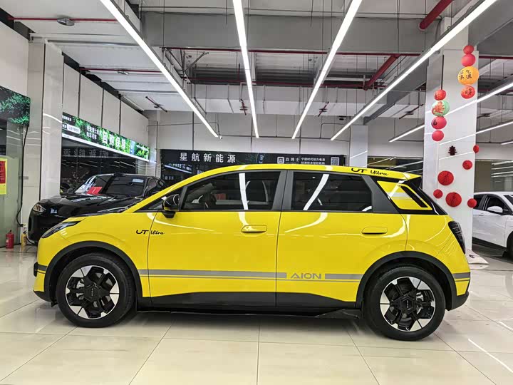 Фото 4 - GAC Aion UT