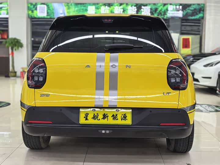 Фото 5 - GAC Aion UT