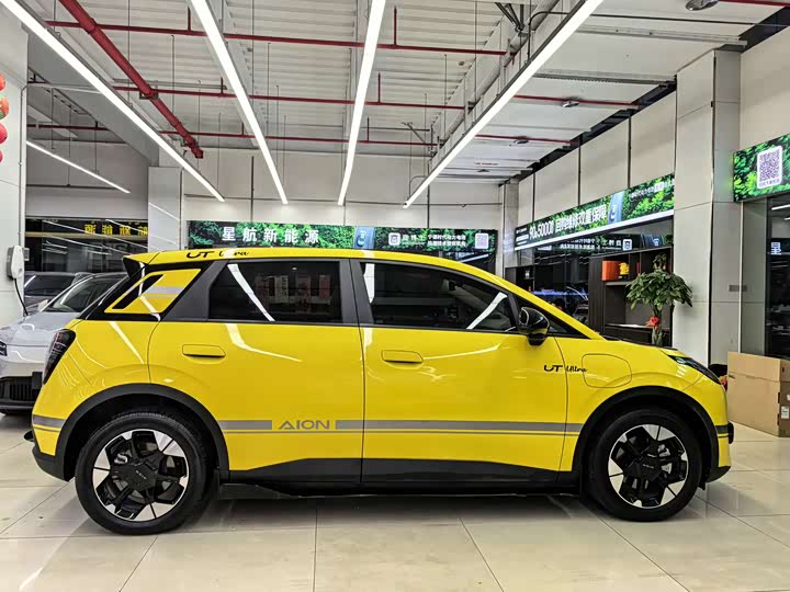 Фото 6 - GAC Aion UT