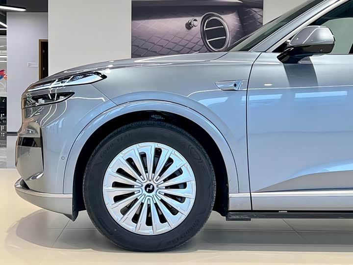 Фото 3 - Nio Onvo L90