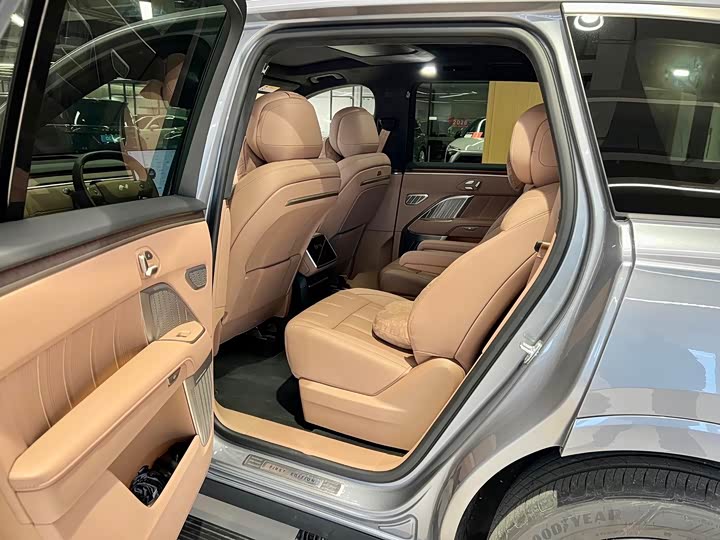 Фото 7 - Nio Onvo L90