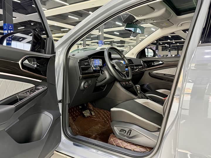 Фото 4 - Jetta VS7