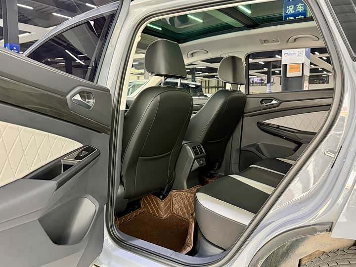 Фото 5 - Jetta VS7