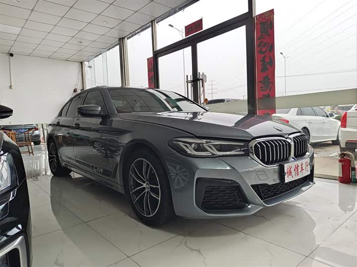 Фото 3 - BMW 5 Series