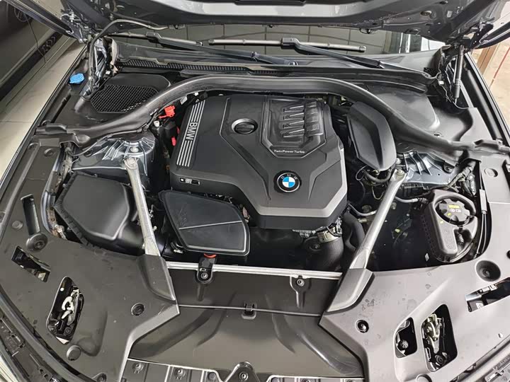 Фото 6 - BMW 5 Series