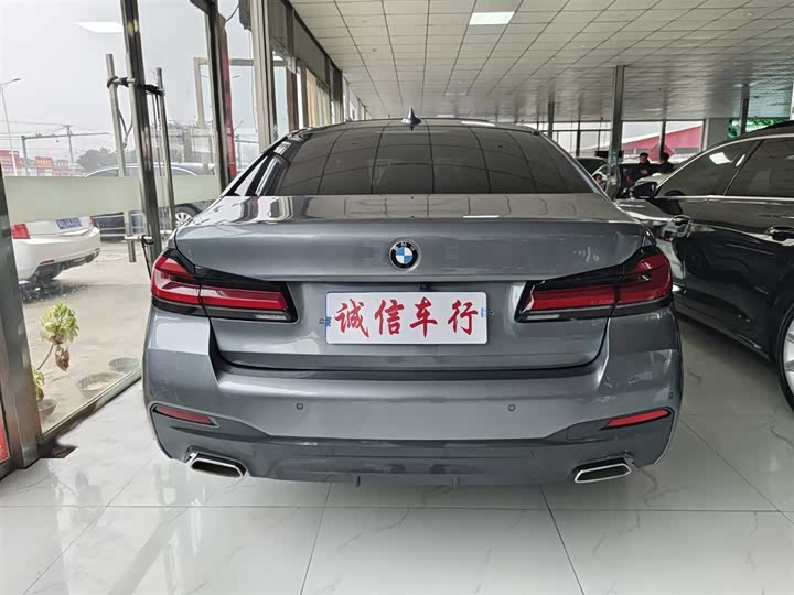 Фото 9 - BMW 5 Series