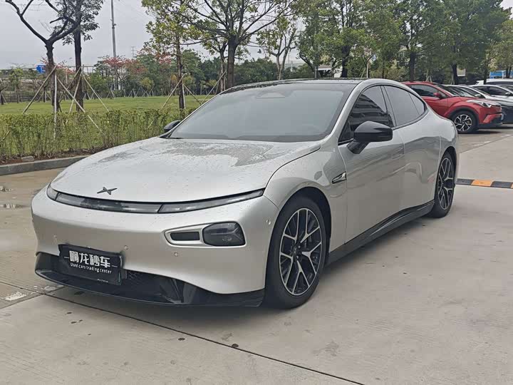 Фото 1 - XPeng P7