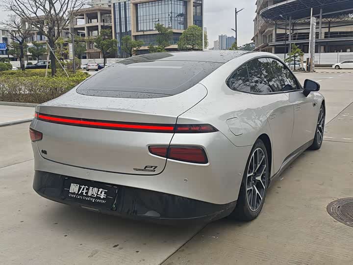 Фото 6 - XPeng P7