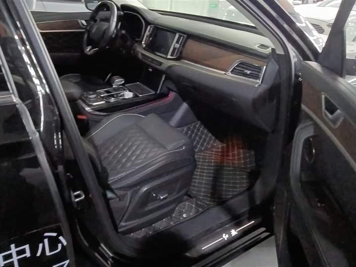 Фото 8 - Hongqi HS7