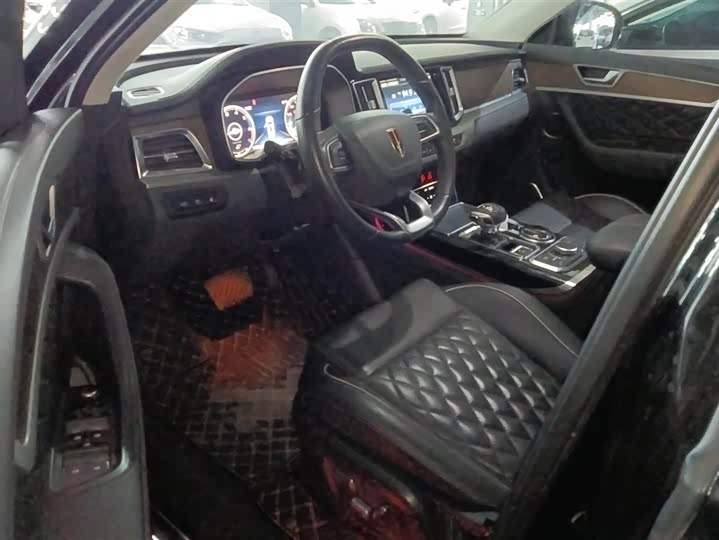 Фото 9 - Hongqi HS7