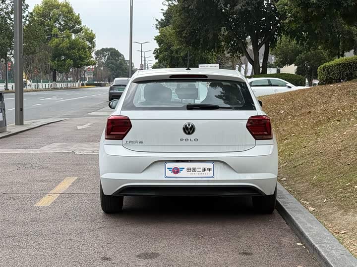 Фото 5 - Volkswagen Polo
