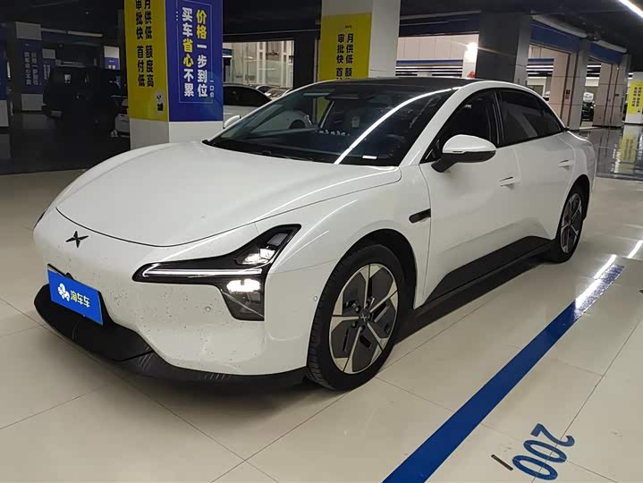 Фото 1 - XPeng Mona M03