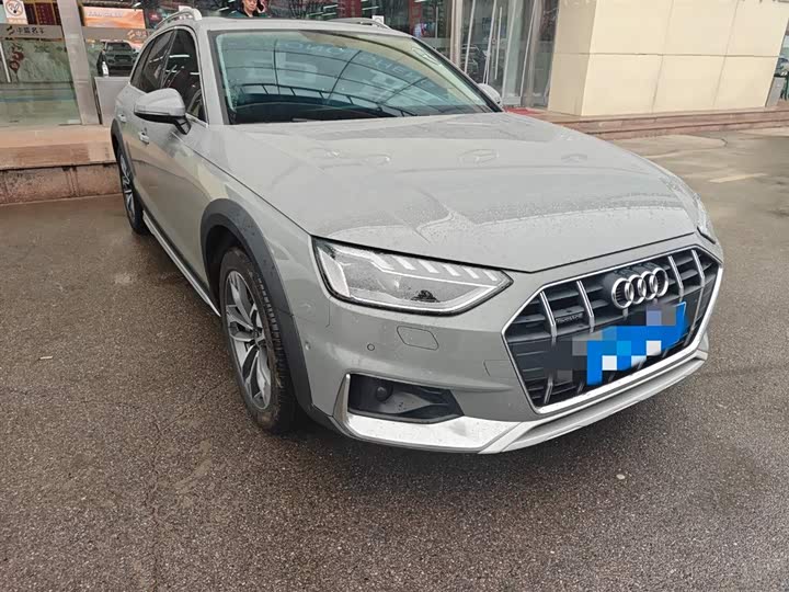 Фото 2 - Audi A4