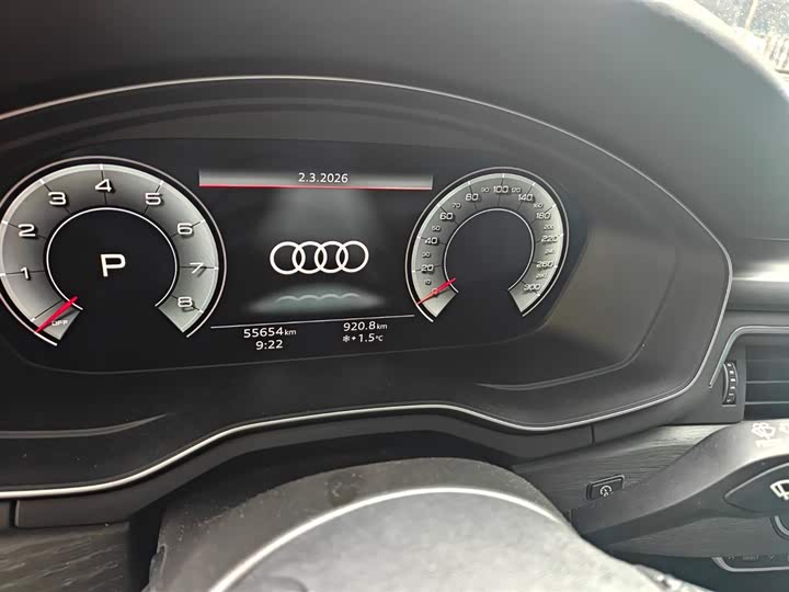 Фото 4 - Audi A4