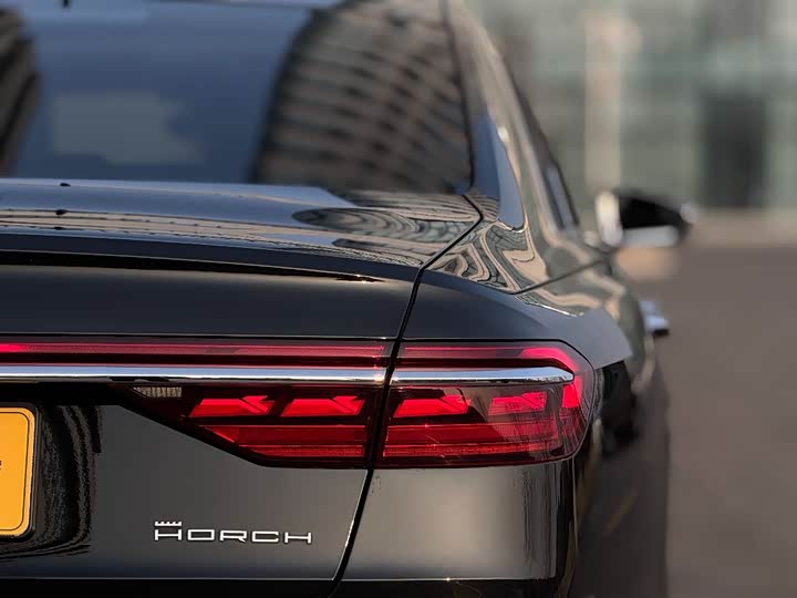 Фото 6 - Audi A8