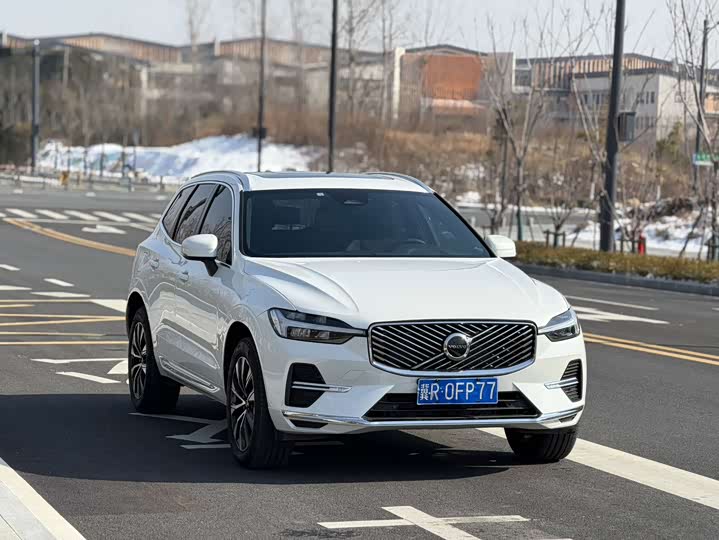 Photo 3 - Volvo XC60