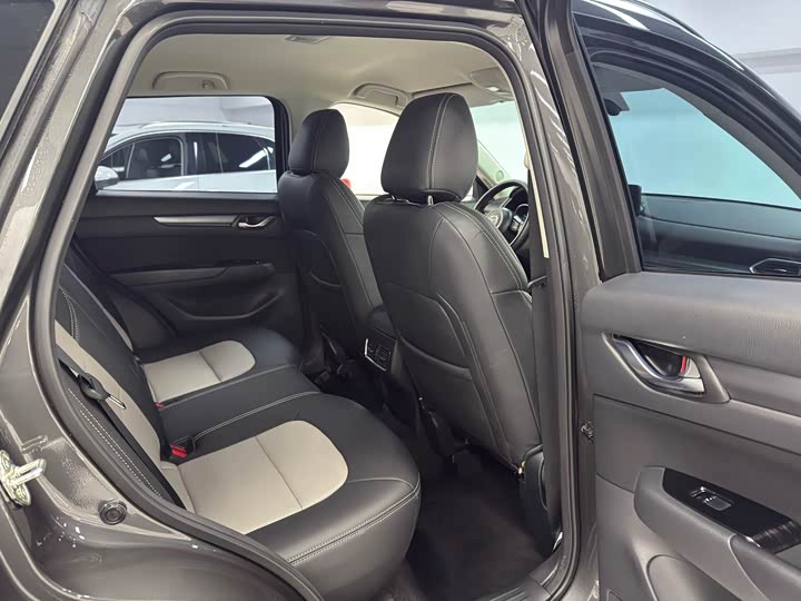 Photo 8 - Mazda CX-5