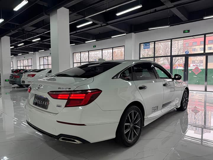 Photo 9 - Honda Inspire