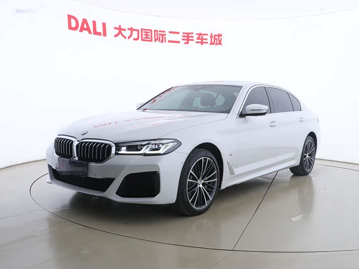 Фото 1 - BMW 5 Series