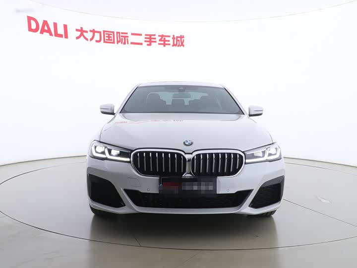 Фото 2 - BMW 5 Series
