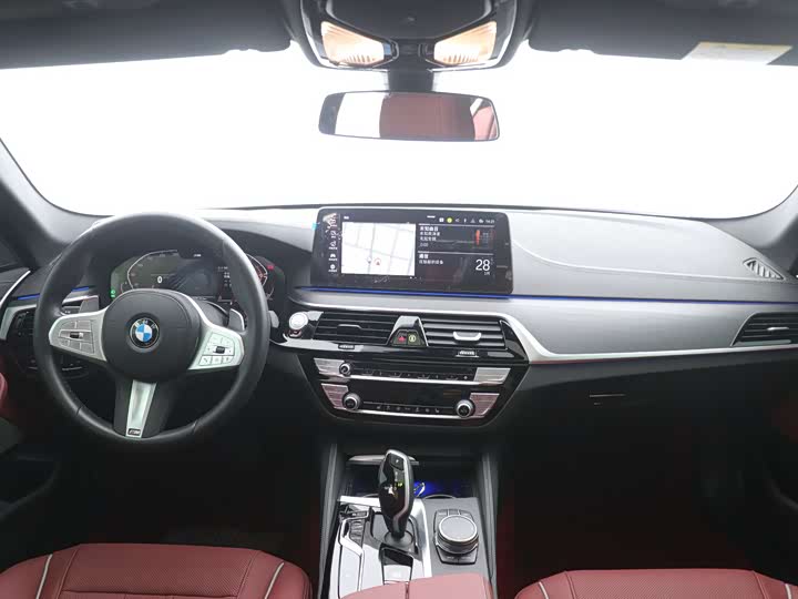 Фото 6 - BMW 5 Series