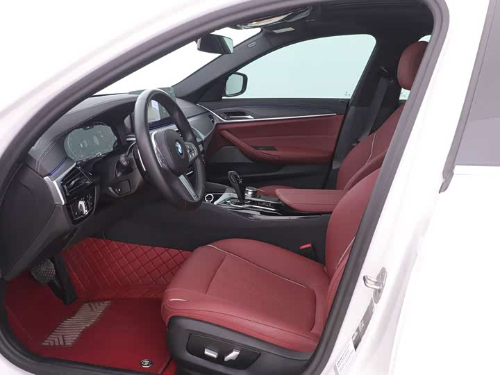 Фото 8 - BMW 5 Series