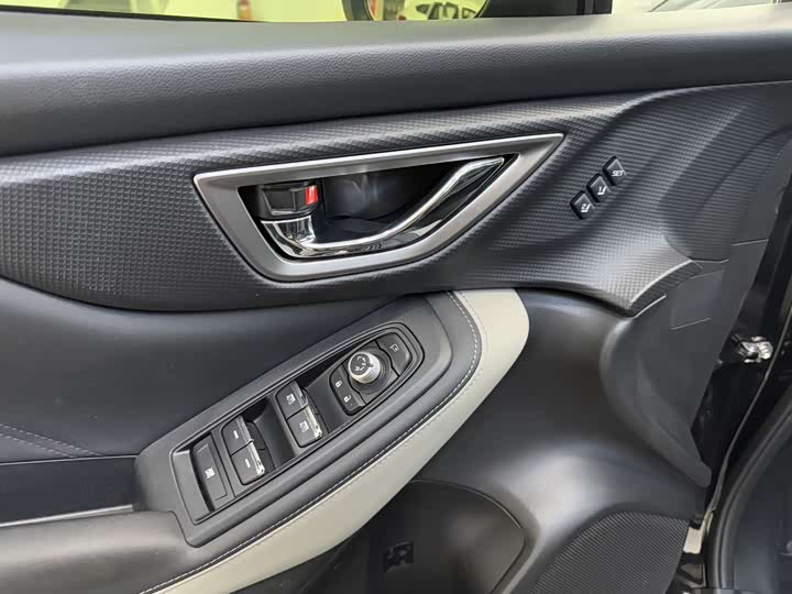 Фото 9 - Subaru Forester