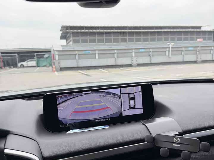 Photo 9 - Mazda CX-50