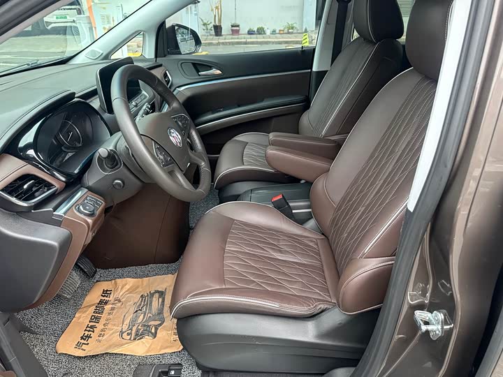 Фото 4 - Buick GL8 ES