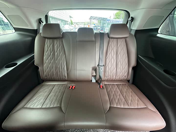 Фото 8 - Buick GL8 ES