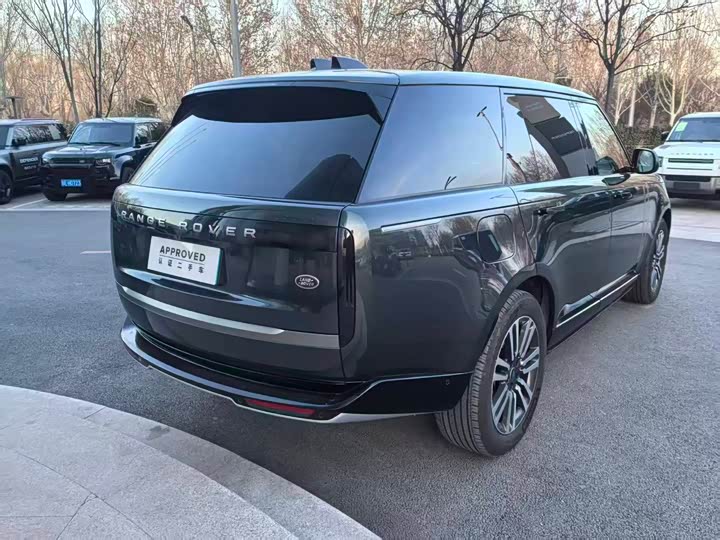 Photo 3 - Land Rover Range Rover