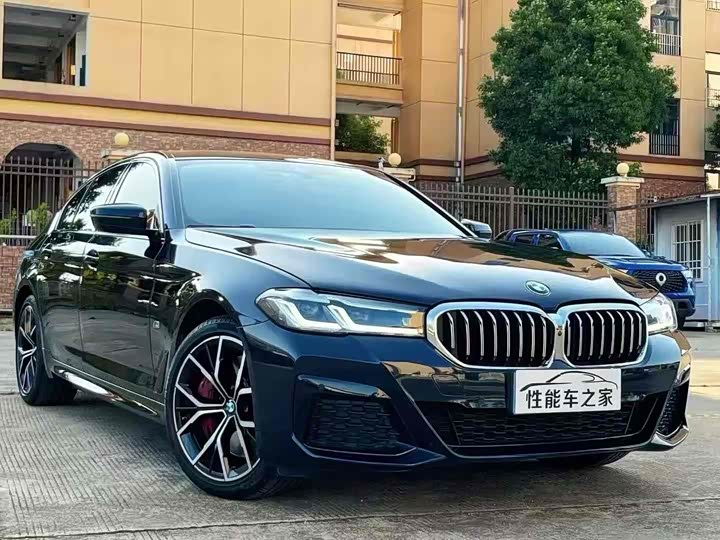 Фото 3 - BMW 5 Series