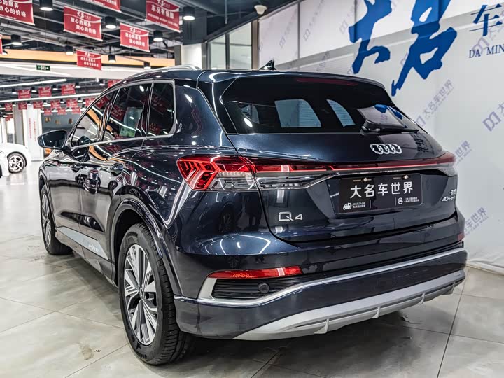 Фото 4 - Audi Q4 e-tron