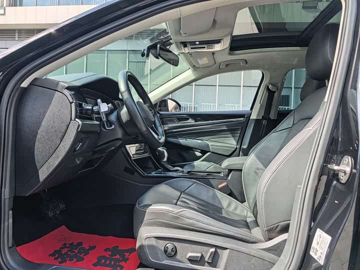 Фото 5 - Volkswagen Passat