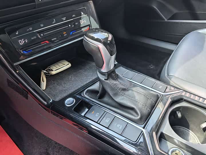 Фото 7 - Volkswagen Passat