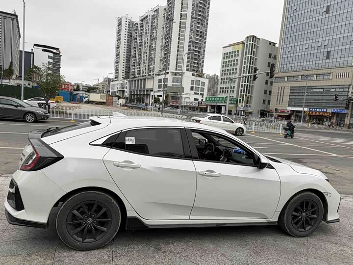 Photo 5 - Honda Civic