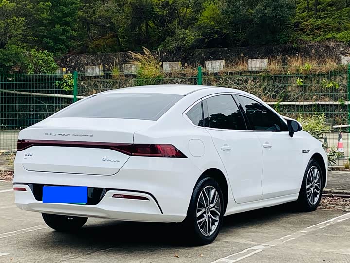Фото 6 - BYD Qin Plus