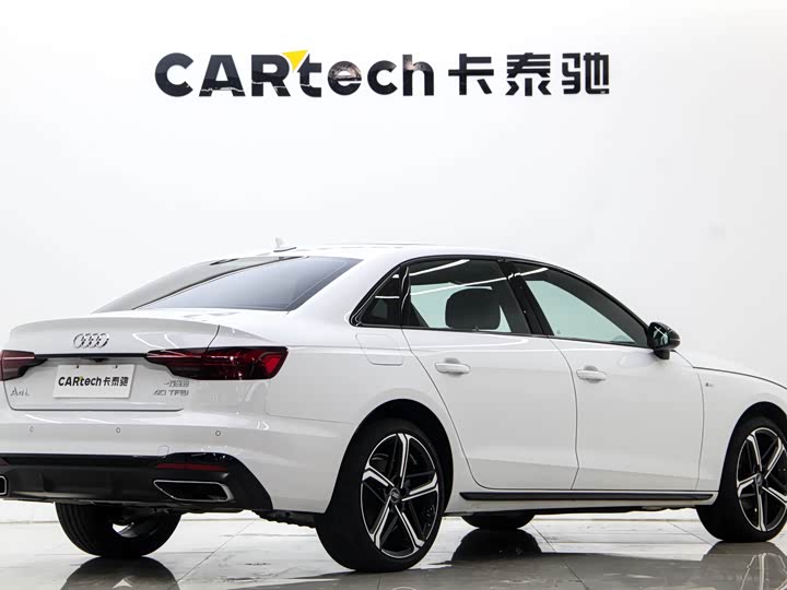 Фото 3 - Audi A4L