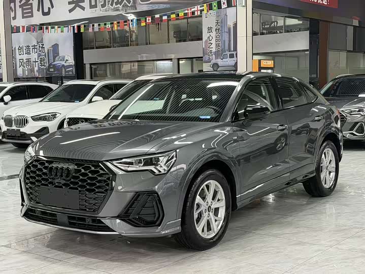 Фото 1 - Audi Q3 Sportback