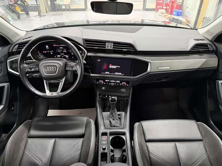 Фото 7 - Audi Q3 Sportback