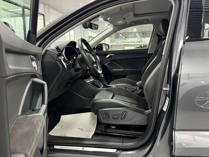 Фото 9 - Audi Q3 Sportback