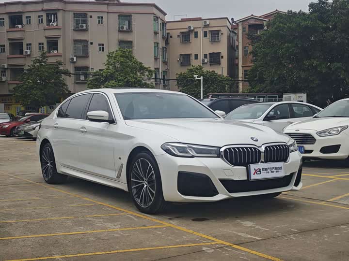 Фото 3 - BMW 5 Series