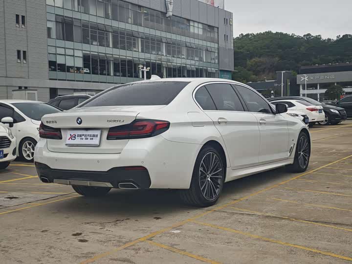 Фото 7 - BMW 5 Series