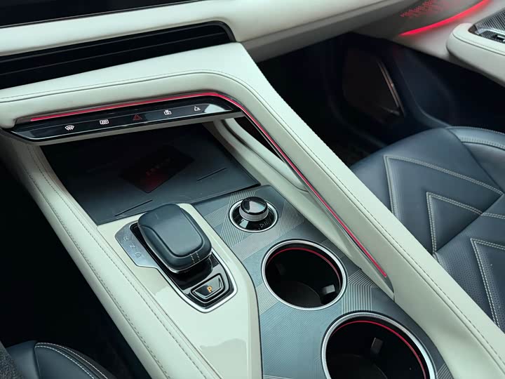 Фото 5 - Zeekr 001