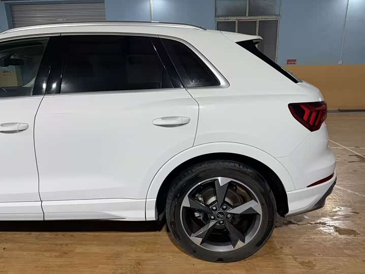 Фото 6 - Audi Q3