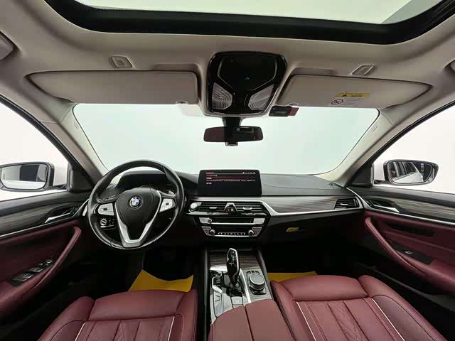 Фото 9 - BMW 5 Series