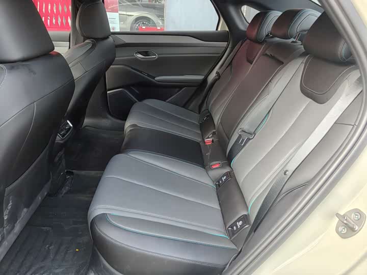 Фото 6 - BYD Qin L