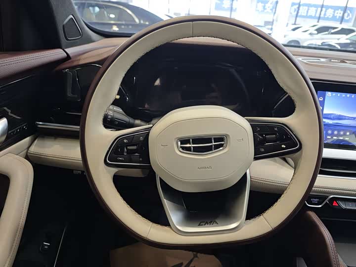 Фото 9 - Geely Monjaro