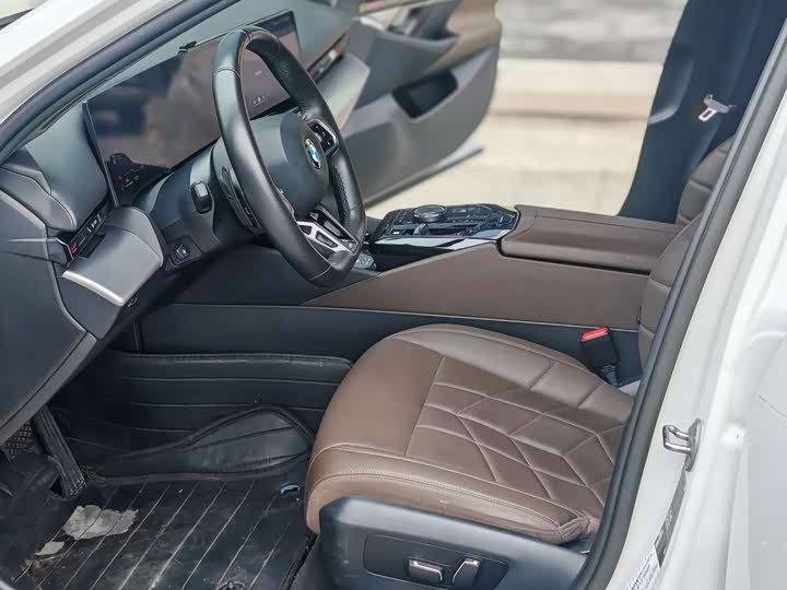 Фото 7 - BMW 5 Series