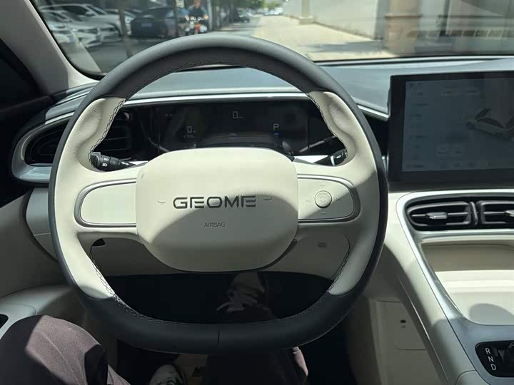 Фото 5 - Geely Galaxy Geome